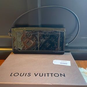 Louis Vuitton Black Rossmore MM Purse